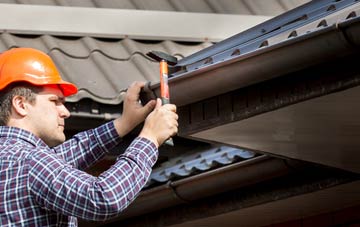gutter repair Brumby, Lincolnshire
